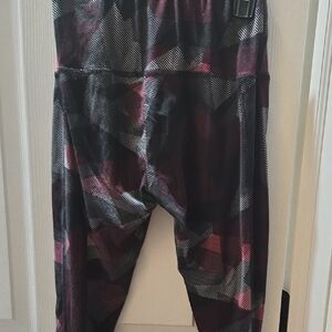 Women's Geometric Patterned Leggings